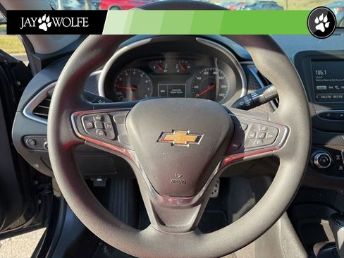 Used 2017 Chevrolet Malibu LS FWD image 11