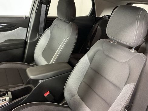 Used 2024 Chevrolet TrailBlazer LT w/ LT Cold Weather Package AWD/4WD image 10