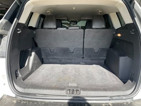 Used 2017 Ford Escape SE w/ SE Leather Comfort Package FWD image 25