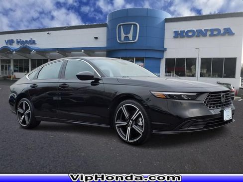 Used 2024 Honda Accord Sport image 1