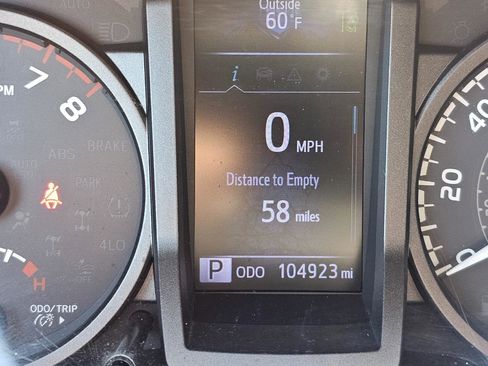 Used 2019 Toyota Tacoma TRD Off-Road AWD/4WD image 39