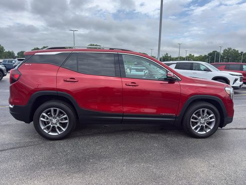 Certified 2022 GMC Terrain SLT AWD/4WD image 4
