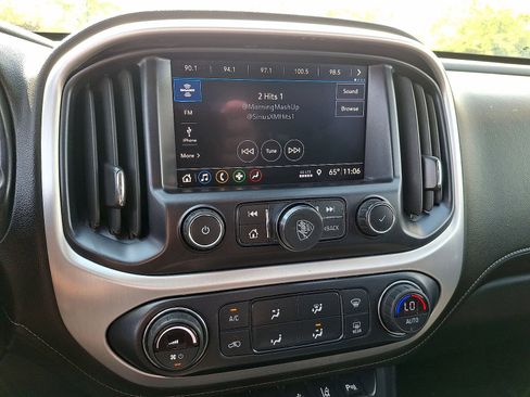 Used 2020 GMC Canyon SLE w/ Driver Alert Package RWD image 14