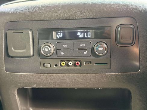 Used 2016 GMC Yukon XL Denali w/ Open Road Package AWD/4WD image 25