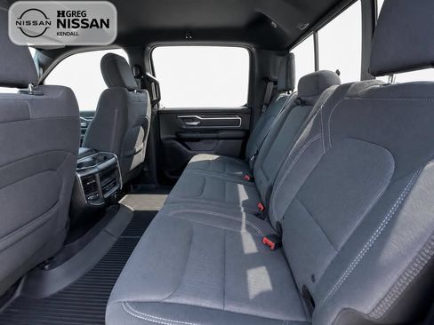 Used 2019 RAM 1500 Big Horn AWD/4WD image 10
