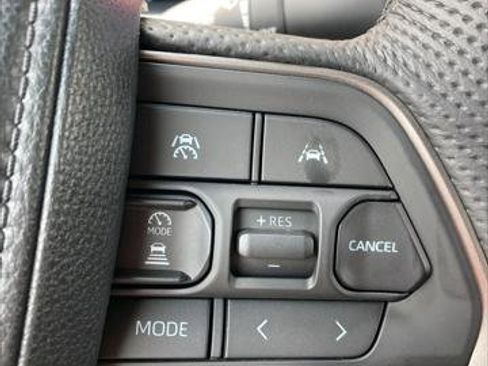 Certified 2024 Toyota Tacoma TRD Off-Road w/ TRD Off Road Upgrade Package AWD/4WD image 31