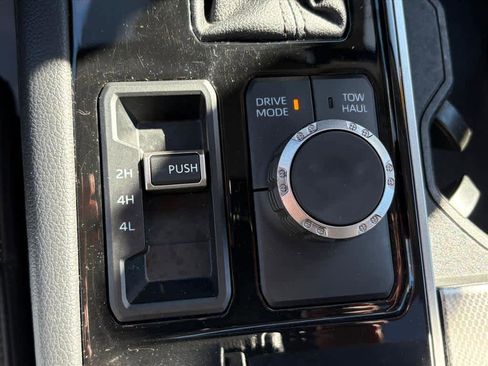 Used 2023 Toyota Sequoia Limited image 17