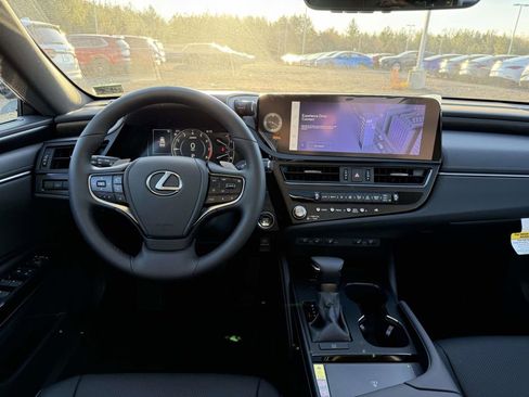 Used 2025 Lexus ES 350 Premium image 8
