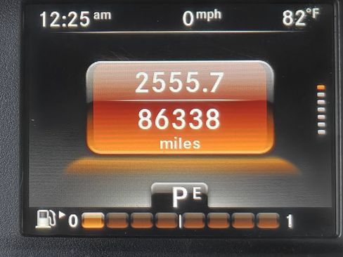 Used 2016 smart fortwo pure RWD image 19