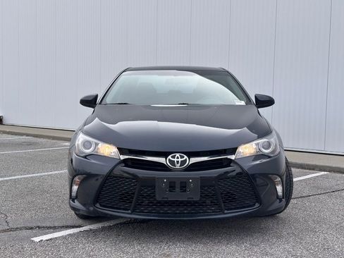Used 2015 Toyota Camry SE image 7