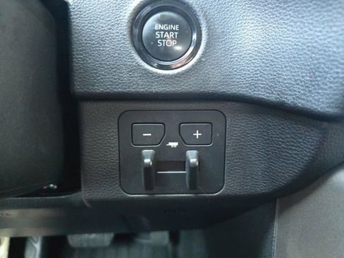 Used 2025 Toyota Tundra SR5 w/ SR5 Convenience Package AWD/4WD image 16