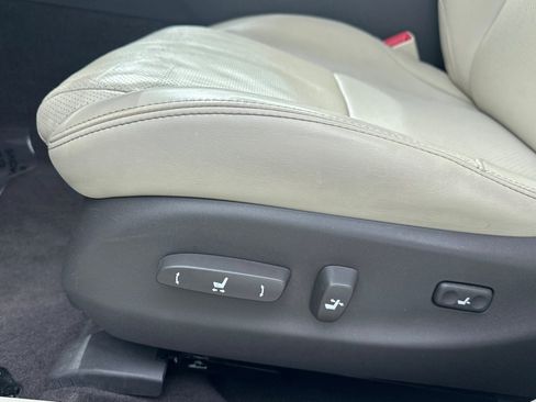 Used 2011 Lexus IS 250 w/ Premium Pkg Value Edition image 14