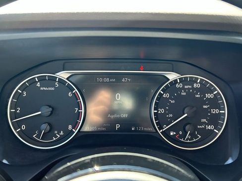 Used 2023 Nissan Rogue SV image 19