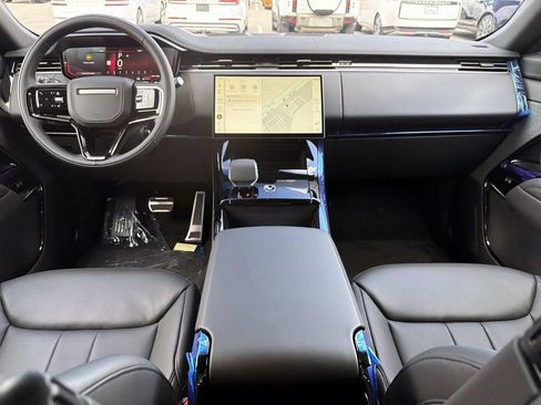 New 2026 Land Rover Range Rover Sport Dynamic SE AWD/4WD image 13