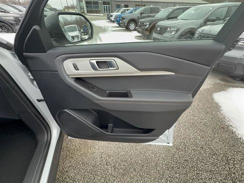 New 2026 Ford Explorer Active image 27