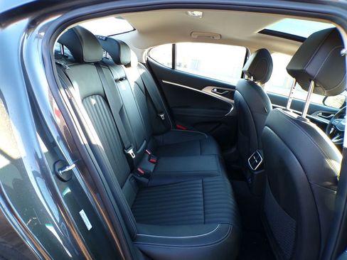 Used 2026 Genesis G70 2.5T Prestige image 10