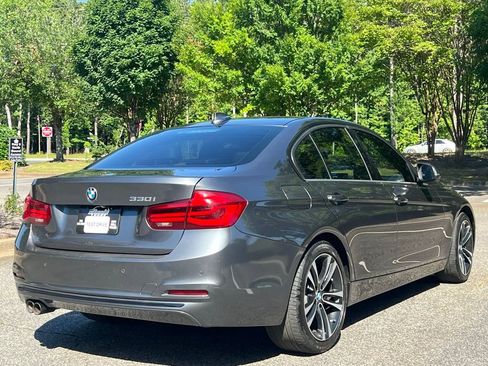 Used 2018 BMW 330i Sedan RWD image 5