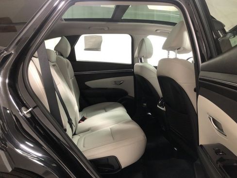 Used 2023 Hyundai Tucson Limited image 11