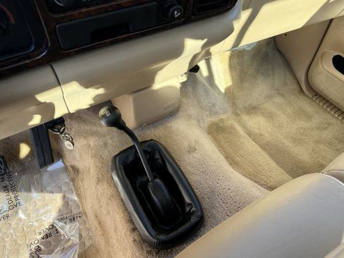 Used 1997 Dodge Ram 1500 Truck 4x4 Regular Cab image 39