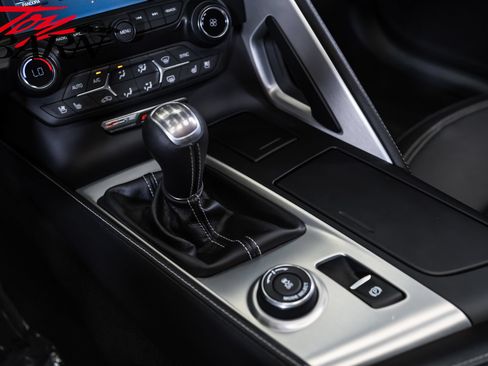 Used 2015 Chevrolet Corvette Z06 w/ 2LZ Preferred Equipment Group RWD image 50