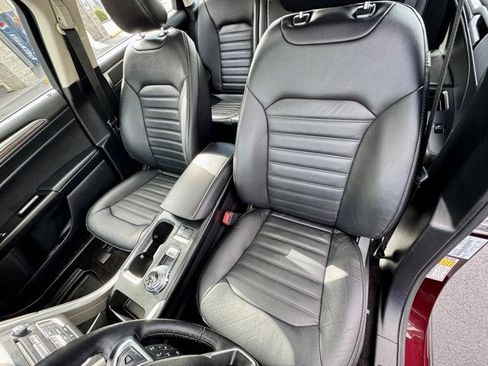 Used 2017 Ford Fusion Energi SE image 11