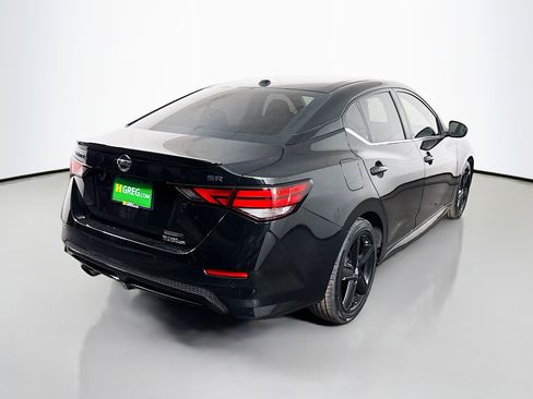 Used 2023 Nissan Sentra SR w/ Midnight Edition Package image 10