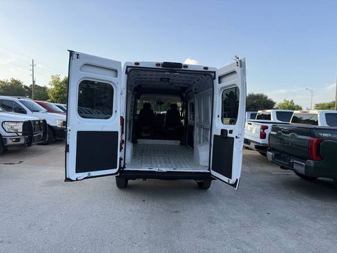 Used 2023 RAM ProMaster 2500 w/ Interior LED Lighting Group FWD image 26