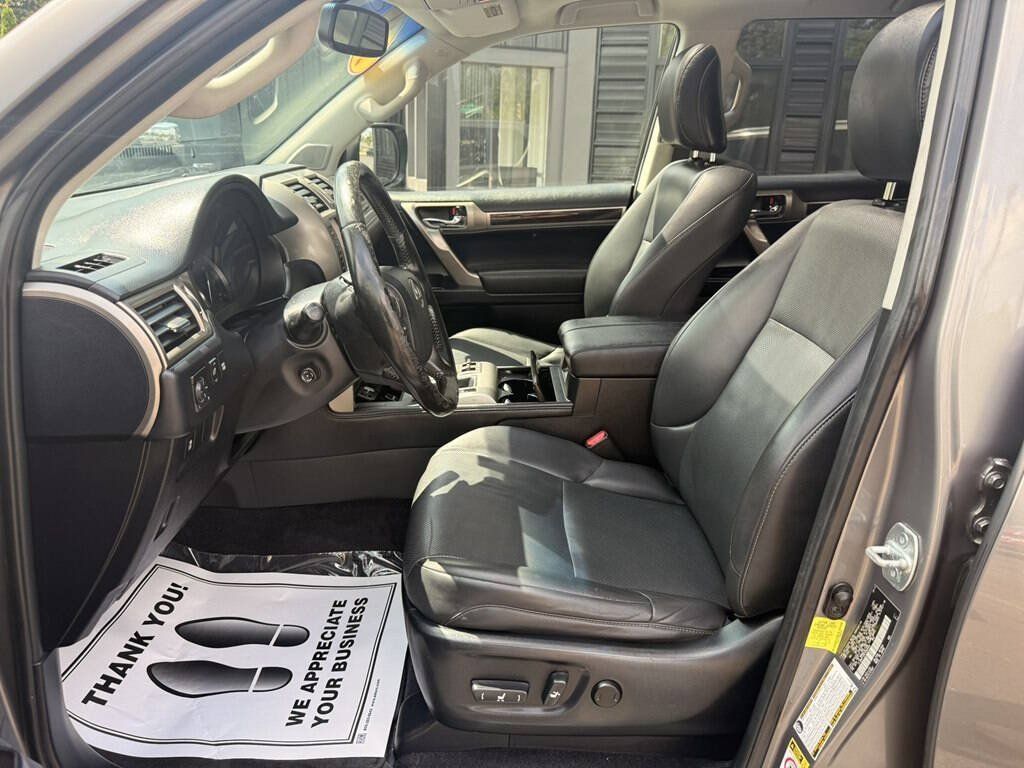 Used 2014 Lexus GX 460 AWD/4WD image 7