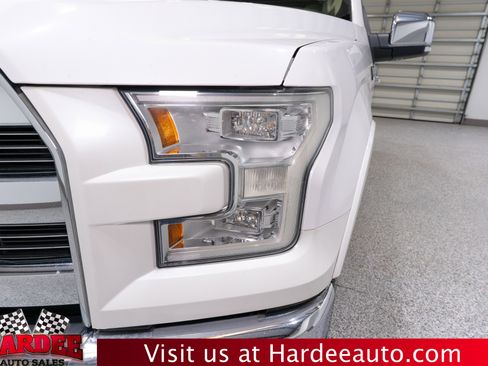 Used 2015 Ford F150 Lariat w/ Equipment Group 502A Luxury image 8