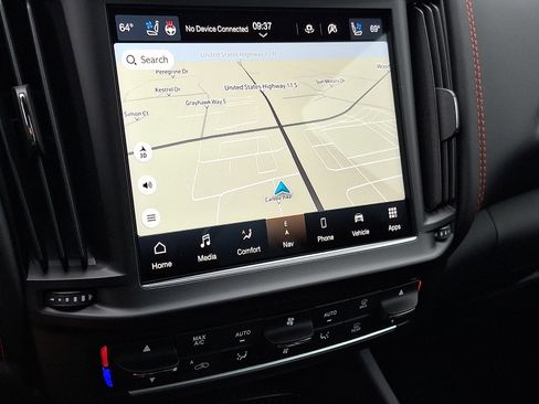 Used 2024 Maserati Levante Modena Ultima image 11