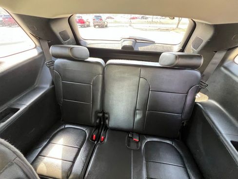 Used 2018 Chevrolet Traverse LT image 21