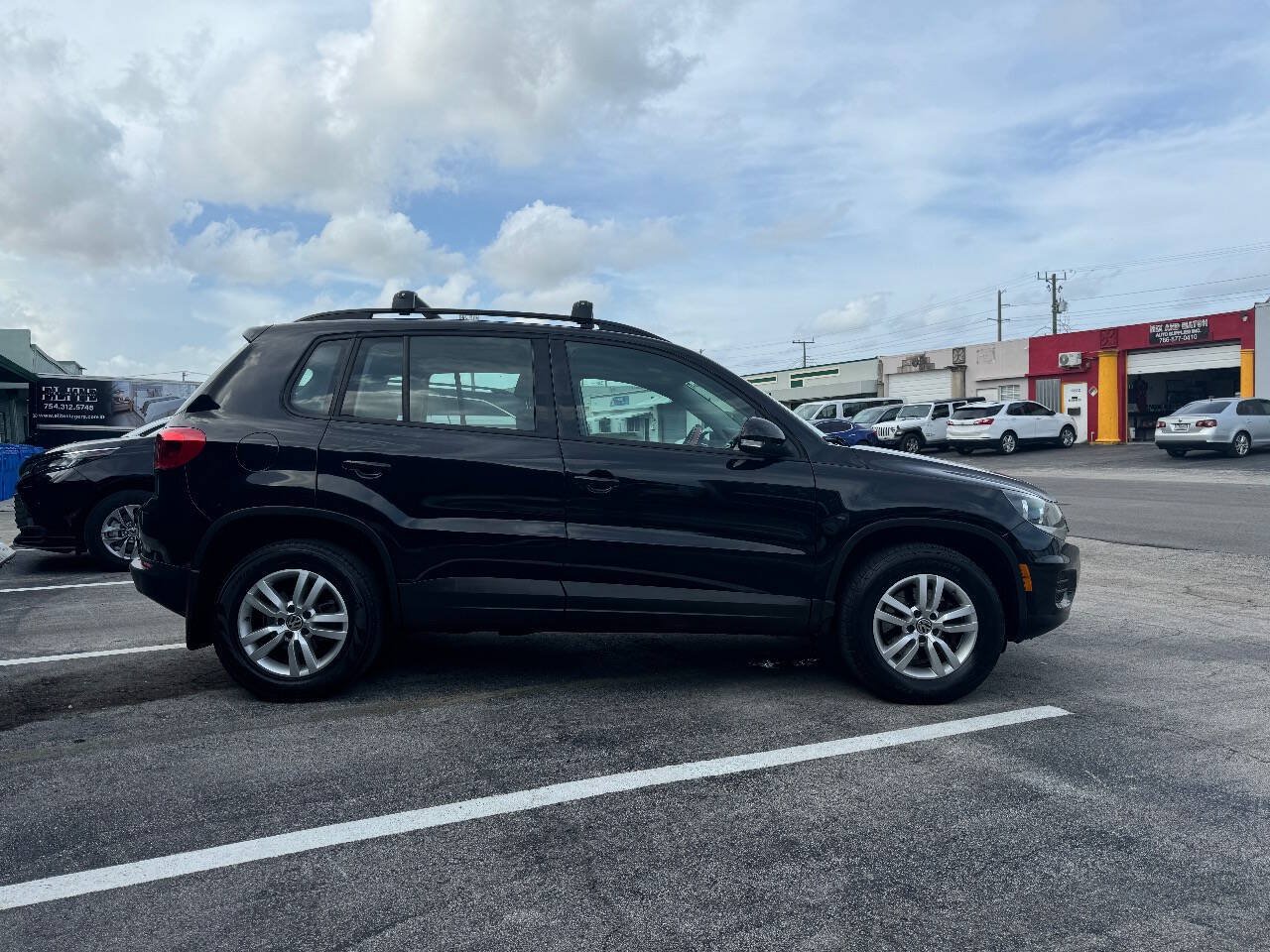 Used 2015 Volkswagen Tiguan S FWD image 7