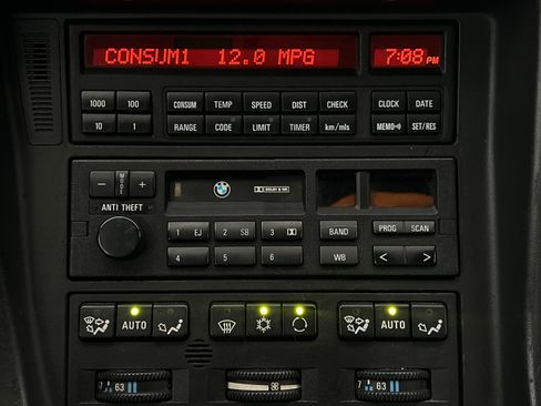 Used 1992 BMW 850i image 16