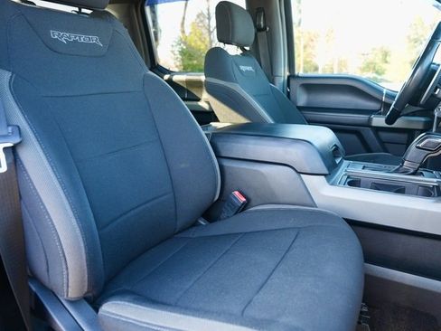 Used 2018 Ford F150 Raptor image 9