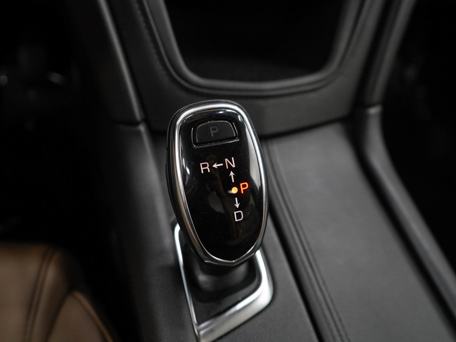 Used 2018 Cadillac XT5 Platinum AWD/4WD image 23