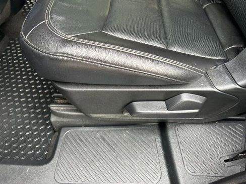 Used 2020 Ford Explorer Limited image 41