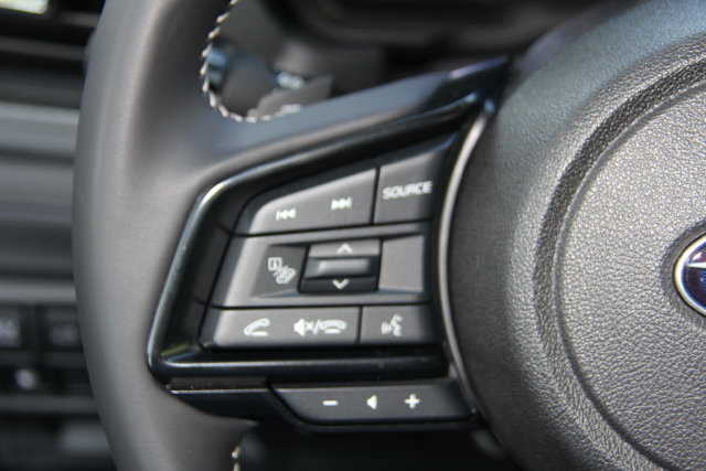 Used 2025 Subaru Forester Premium AWD/4WD image 23