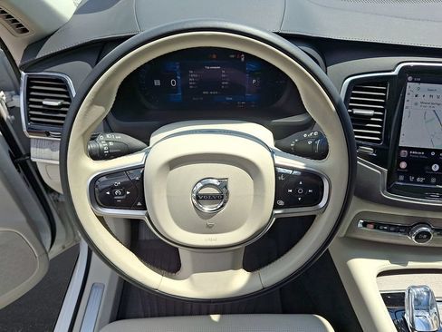 Certified 2025 Volvo XC90 T8 Ultra w/ Protection Package Premier AWD/4WD image 22