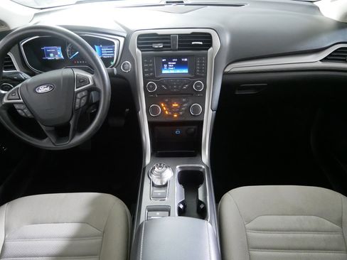 Used 2018 Ford Fusion S image 10