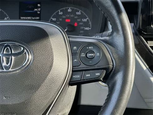 Used 2023 Toyota Corolla SE image 9