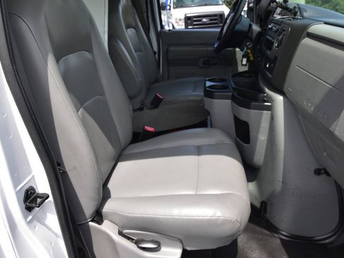 Used 2023 Ford E-350 and Econoline 350 Super Duty w/ Power Windows & Locks Group RWD image 10