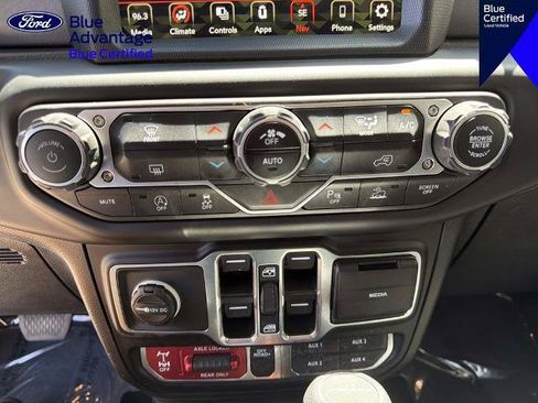 Used 2023 Jeep Gladiator Mojave w/ LED Lighting Group AWD/4WD image 26