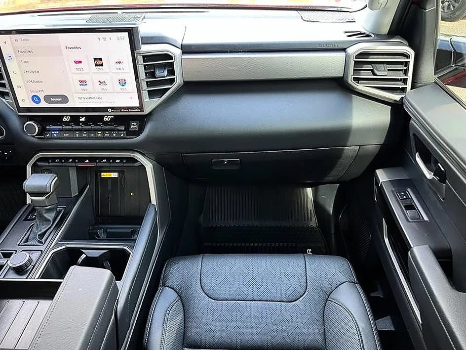 Used 2023 Toyota Tundra Limited AWD/4WD image 21