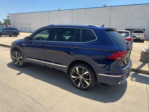 Used 2024 Volkswagen Tiguan SEL R-Line AWD/4WD image 7