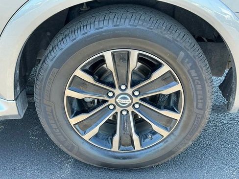 Used 2019 Nissan Armada Platinum w/ Captain's Chairs Package AWD/4WD image 11