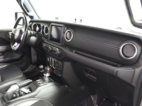 Used 2021 Jeep Wrangler Unlimited Sahara w/ Cold Weather Group AWD/4WD image 19