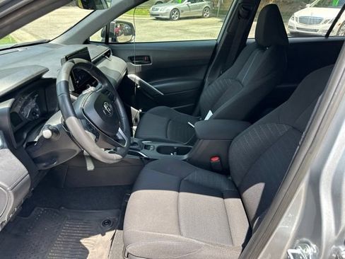 Used 2024 Toyota Corolla Cross AWD Hybrid w/ Moonroof Package image 12