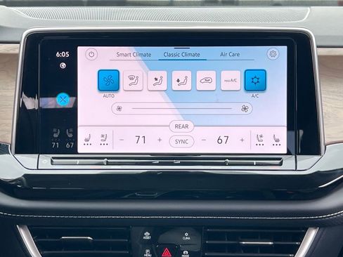 Certified 2026 Volkswagen Atlas SE image 24