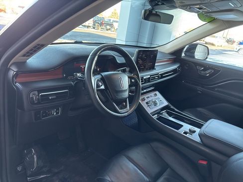 Used 2024 Lincoln Aviator Reserve image 10