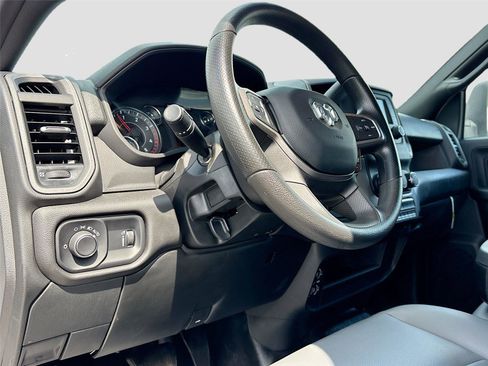 Used 2024 RAM 3500 Tradesman image 9